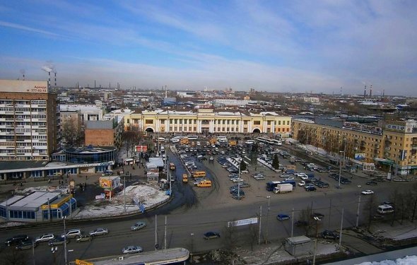 На фото вид на привокзальную